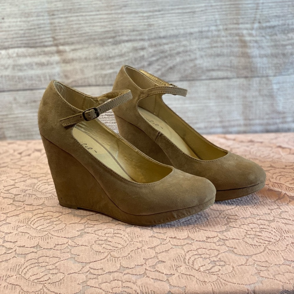 ModCloth tan wedge heels with buckle strap